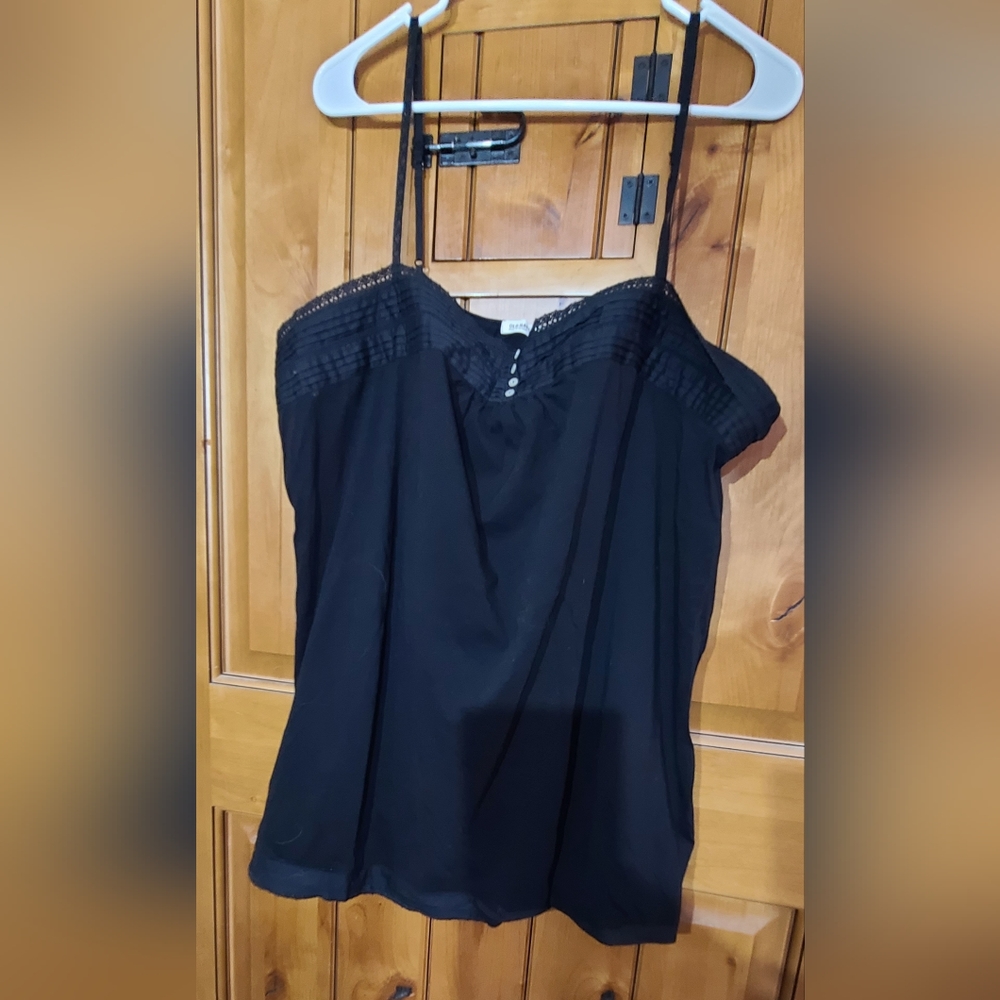 Black spaghetti lace strap 2xl Old Navy tank